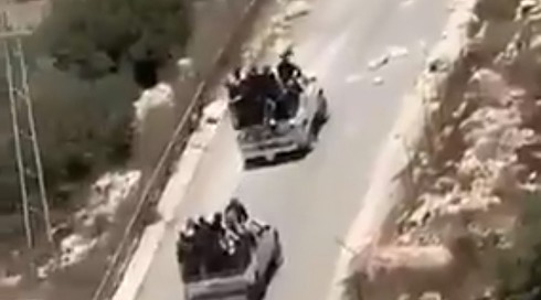פורעים יהודים נכנסים בטנדרים למרחב הכפר קוסרה ביו"ש, 29.08.26