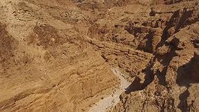והארץ היתה תוהו ובוהו | פרק 6