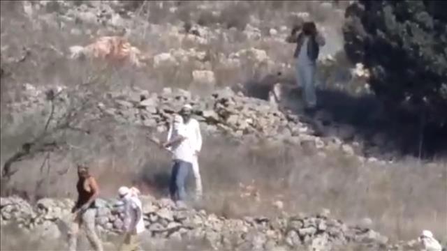 ישראלים מיידים אבנים אל ערבים בכפר בורין, מתנחלים, שומרון