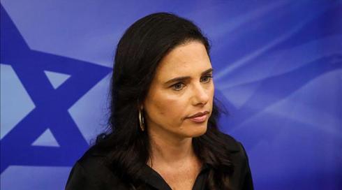 בזמן שכהנא מתלבט: המגעים של שקד עם הבית היהודי