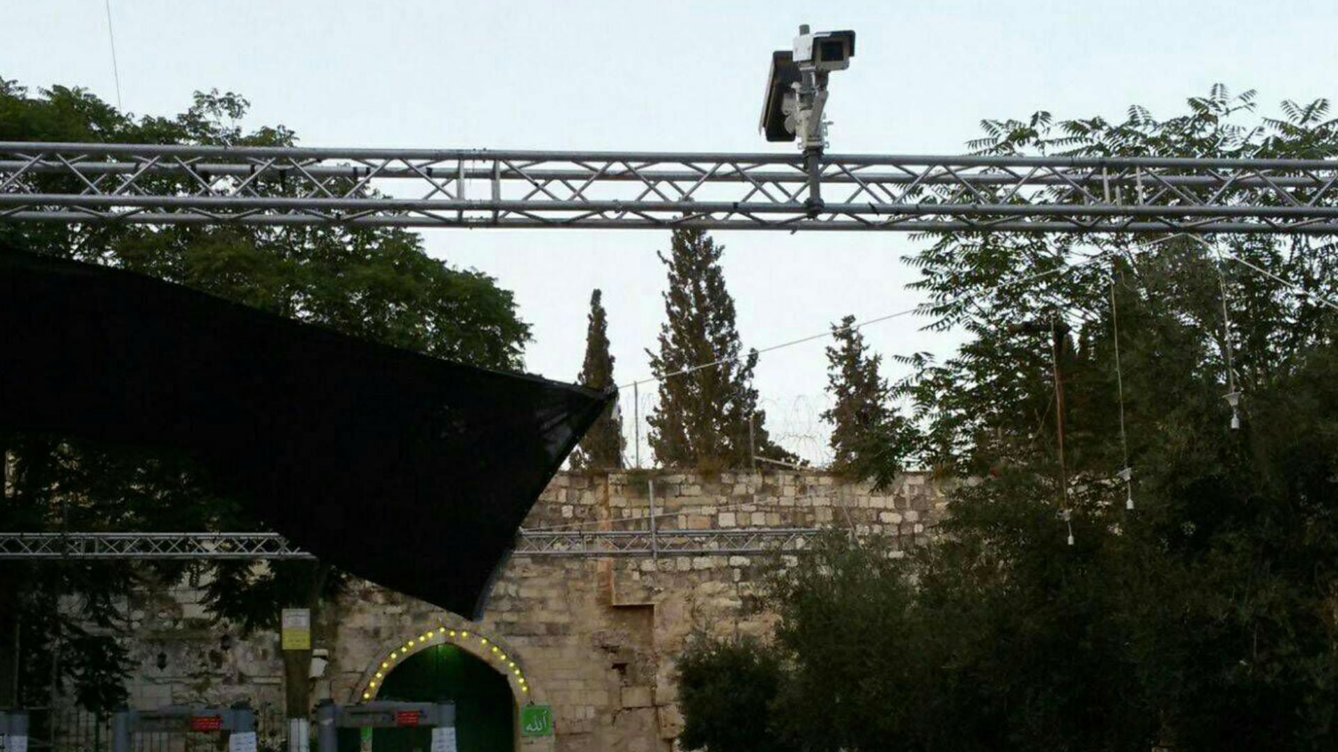 מצלמות האבטחה בכניסה להר הבית