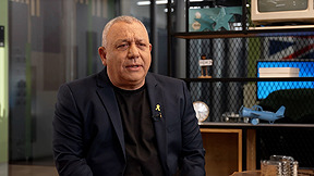 "יש הבדל בין מי שנלחם בטרור למי שכותב על זה ספר": איזנקוט בריאיון מיוחד