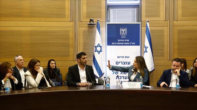 שרת החינוך יפעת שאשא ביטון וחבר הכנסת שלמה קרעי