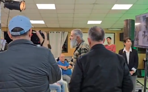 אביו של סמל גור קהתי באירוע לזכרו של זאב ארליך