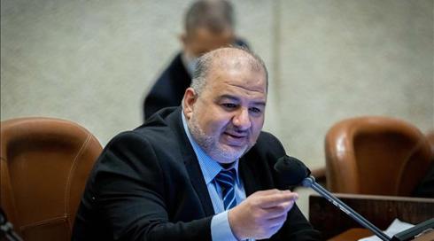 ח"כ עבאס לרדיו מכאן: יש אפליה בוטה וחוסר הגינות נגד האזרחים הערבים בישראל