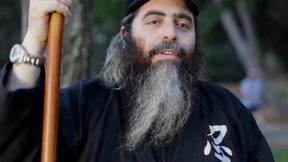 ירושלמים | הנינג'ה החרדי - מאסטר ישי אמנו