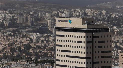 משרד הבריאות: ייפתחו בתים מאזנים לבני נוער