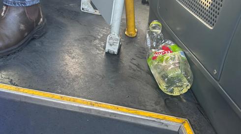 דרמה ליד ירושלים: נוסע ניסה להצית ילד באוטובוס - ונתפס אחרי שניסה להימלט
