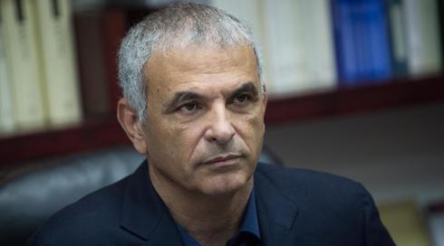 גורמים במו"מ הקואליציוני: כחלון מערים קשיים מהותיים בדרך להרכבת הממשלה