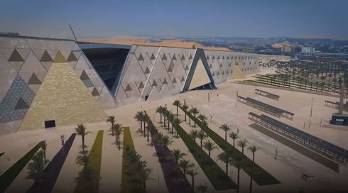 "עדות חיה לגאונות המצרית": א-סיסי השיק מוזיאון ענק בהשקעה של מיליארדים