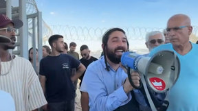מילואימניקים נחקרו בחשד להתעללות במחבל - ח"כים ומפגינים פרצו לשדה תימן