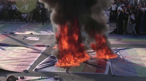 מחר בשוודיה: שריפת ספר תנ"ך מול שגרירות ישראל בשטוקהולם