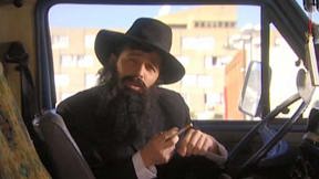 יובל סמו בדמות הרב המוטורי הראשון לציון. 12.1.2003