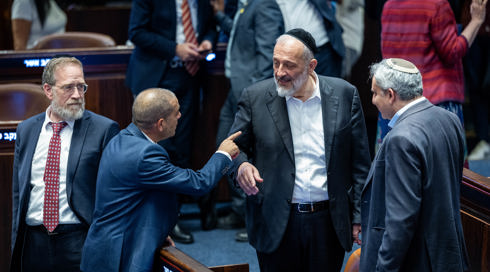 במפלגות החרדיות ניהלו מגעים עם אלקין בניסיון להגיע להסכמה על חוק הגיוס