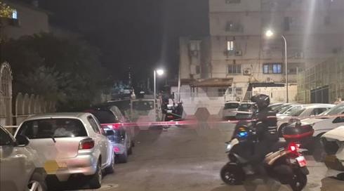 בתוך שעות: צעיר נדקר למוות בנתניה, חשד לרצח בנהריה