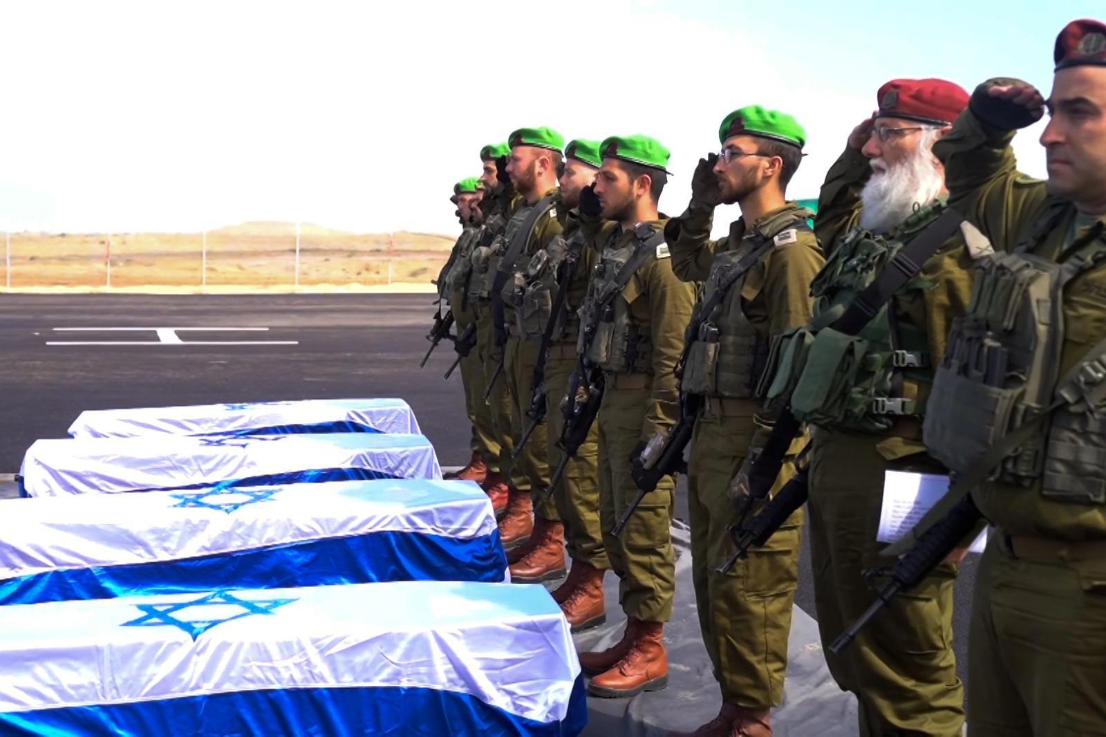 מעמד קבלת ארונות החטופים החללים על-ידי כוח צה"ל