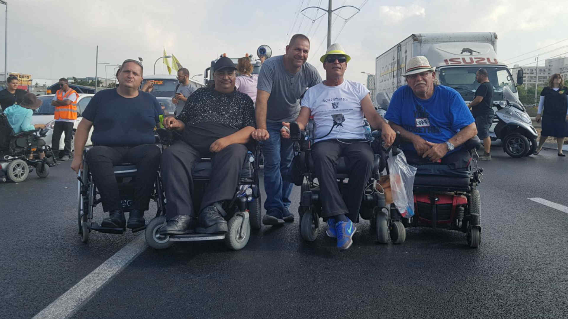 הפגנת הנכים בכביש 4