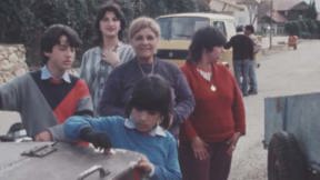 מכשפה במושב דובב