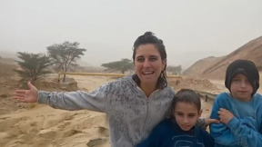 אילת נצורה ומוצפת בעקבות שיטפונות: "גם ניידות החילוץ נתקעו"