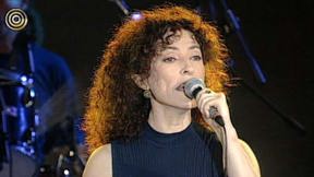 יהודית רביץ מופיעה בפסטיבל לילות יפו העתיקה. 16.7.1998