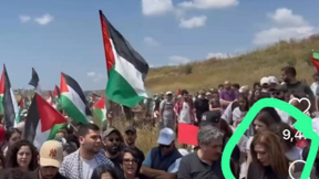 סברין מסאורה, מורה לערבית ומחנכת מבית הספר ראשונים בגני תקווה, שהשתתפה בהפגנה בגליל לציון יום הנכבה הפלסטיני