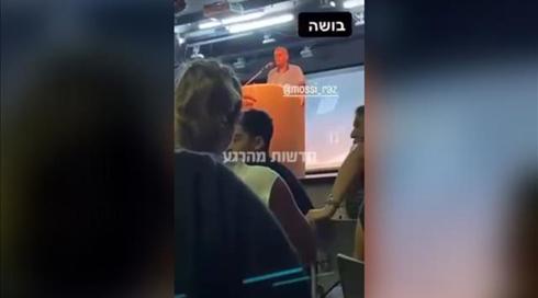 "סתום!": מוסי רז התפרץ לעבר תלמיד בתיכון בליך – ועורר מהומה