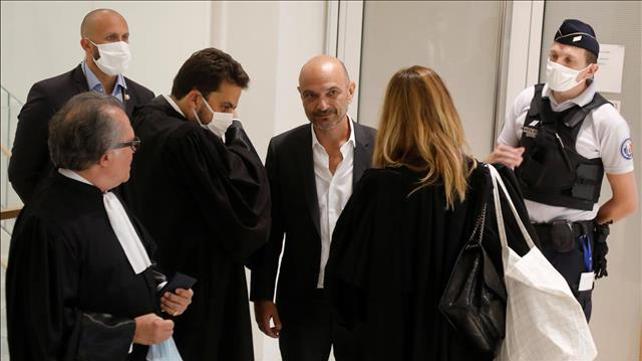 ריצ'רד מלכה, עורך דין של השבועון הסאטירי, בפתיחת משפטם של 14 הנאשמים בפיגועי "שארלי הבדו" ו"היפר כשר", 02.09.20