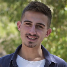 מחבר אמיר טסלר