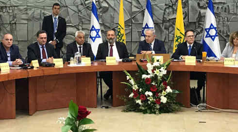 נתניהו: "ממשל טראמפ הפסיק לפנק את הפלסטינים - והם מאבדים עשתונות"