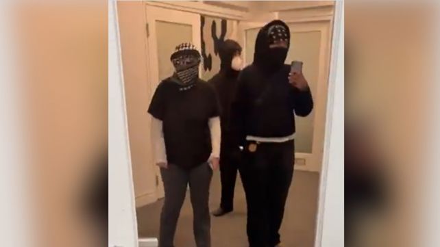 המפגינים שפרצו לאירוע