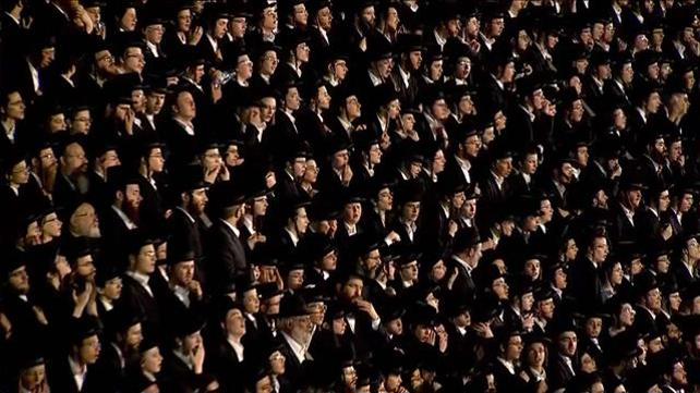למרות החום: רבע מיליון בני אדם בהילולה במירון