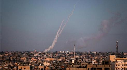 בחמאס טוענים: במהלך שומר החומות הופצץ מבנה שבו חייל שבוי