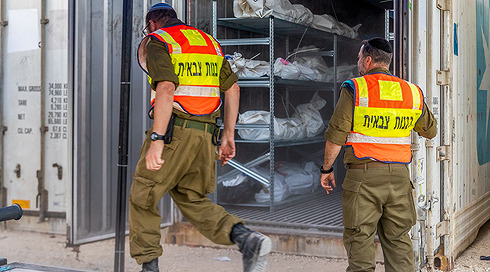 המבצע לאיתור חללים ישראלים בין כאלף גופות מחבלים