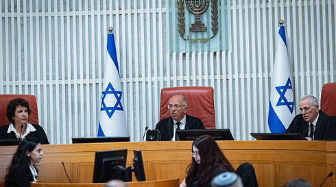 בג"ץ דן בבקשה לביזיון ביהמ"ש על אי-גיוס חרדים