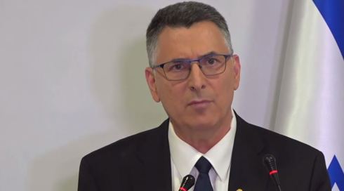 סער: "אנחנו מממנים את הסיוע לעזה? לא יכול לאשר זאת"