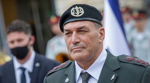 פרסום ראשון: הרמטכ"ל זמיר במהלך המלחמה באיחוד האמירויות