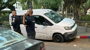 הרכב שנורה סמוך לשגרירות מצרים