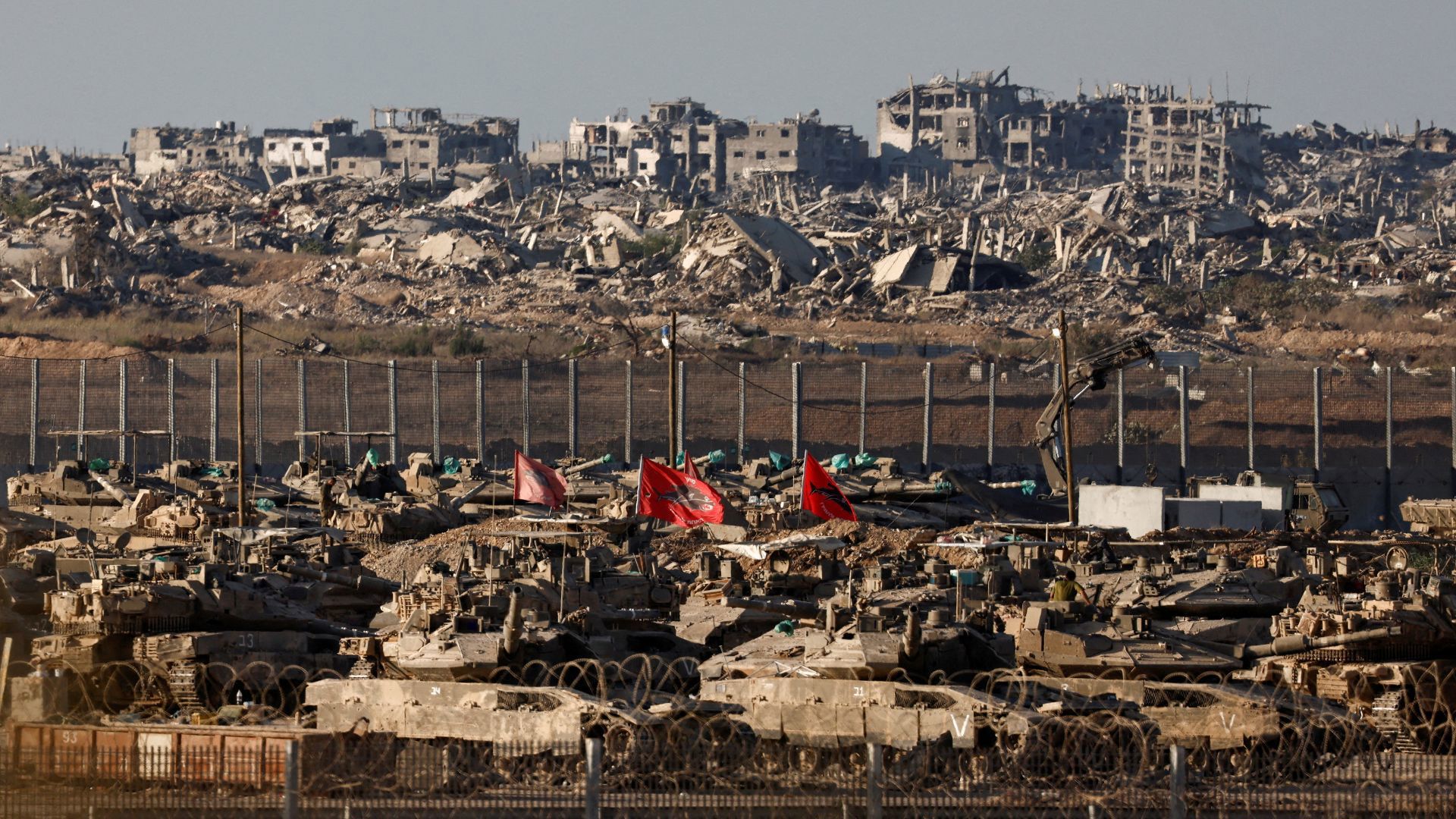 טנקים של צה"ל בצד הישראלי של הגבול עם עזה, השבוע