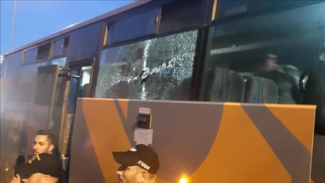 אוטובוס אוהדי באר שבע הותקף באצטדיון טדי 18.08.19