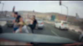 תיעוד תקיפה נהג אלימות בכבישים כרמיאל 2.6.23