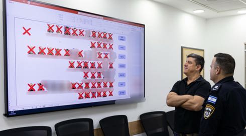 באמצעות סוכן סמוי: 50 חשודים בסחר באמל"ח וסמים נעצרו