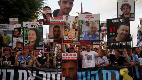 הפגנה בתל אביב בדרישה לשחרור החטופים, בחודש שעבר