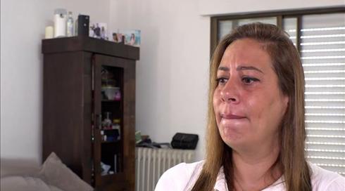 ויקי לא יכולה להצטרף לטיפולי בנה בחו"ל בגלל חובות