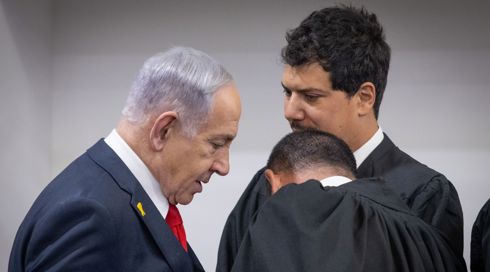 פרקליטי רה"מ התנגדו לקיום ארבעה דיונים בשבוע - וביקשו לשוחח איתו