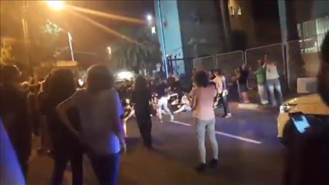 מחאת המפגינים מול תחנת משטרת פתח תקווה, 16.08.2019