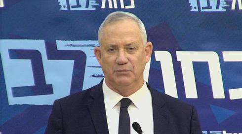 גנץ לחברי כחול לבן: בעד הגבלת כהונת ראש הממשלה לשתי קדנציות - זה דבר נכון