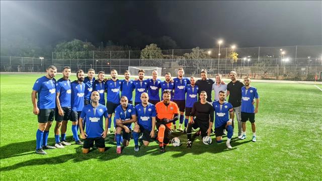 שחקני צפרירים חולון