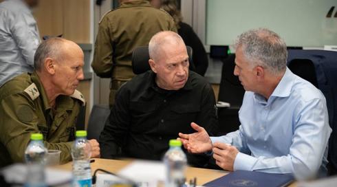 חמאס חידש את המגעים עם קטר לשחרור חטופים, הקבינט התכנס