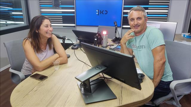 שניים עם אשכול נבו
