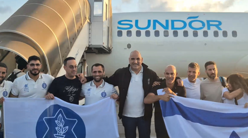 נבחרת תחת אבטחה
